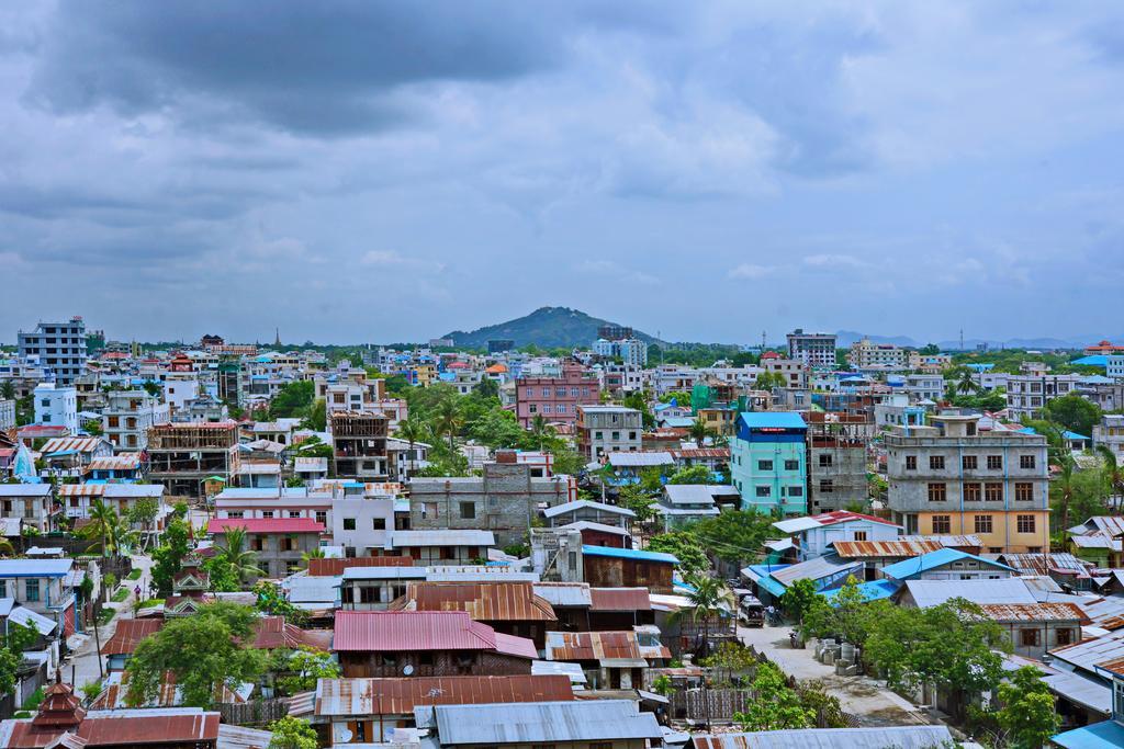 Hotel Dingar Mandalay Bagian luar foto